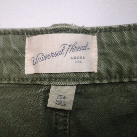 NWT Universal Thread Ladies Size 20W High Rise A-line Midi Green Jean Shorts - Picture 3 of 15